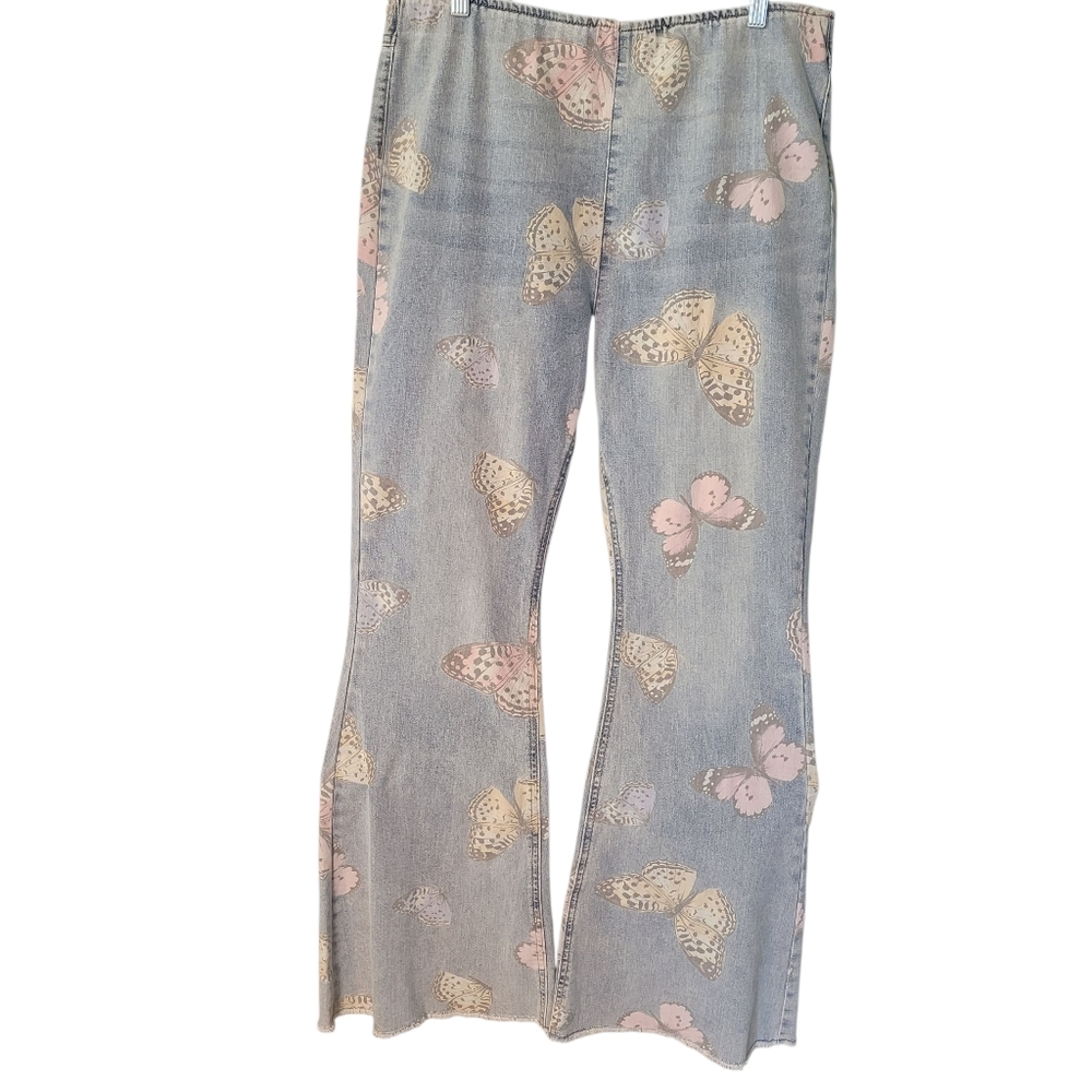 NOBO pull-on butterfly print flare leg jeans - XL (15/17)       G48 - Picture 2 of 7